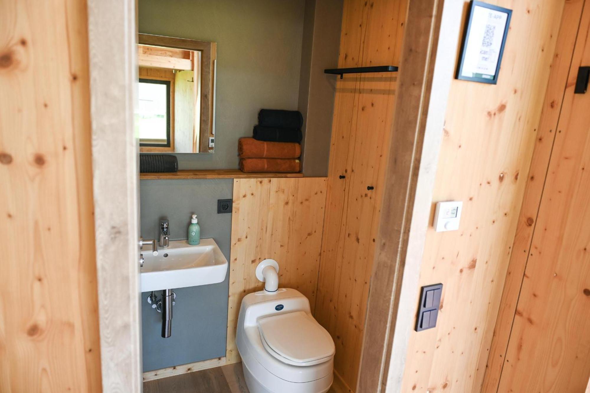 Tiny House Nature 16 Zur Meerseite - Green Tiny Village Harlesiel คาโรลิเนนซีล ภายนอก รูปภาพ